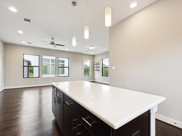 3212 N Macgregor Way C, Houston TX 77004