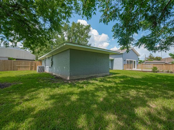 4414 Lemac Drive, Houston TX 77096