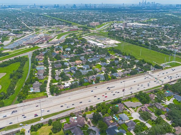 4414 Lemac Drive, Houston TX 77096