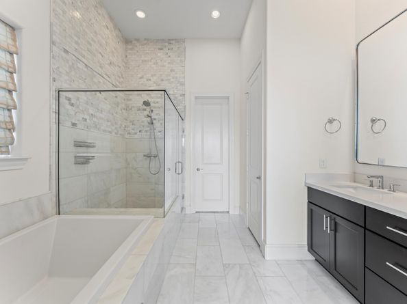 9635 Riddlewood Lane, Houston TX 77025