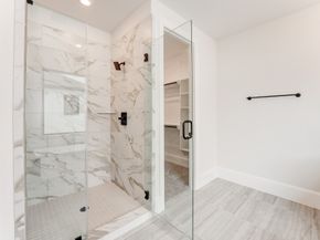 3217 Royal Oaks Hollow Lane, Houston TX 77082