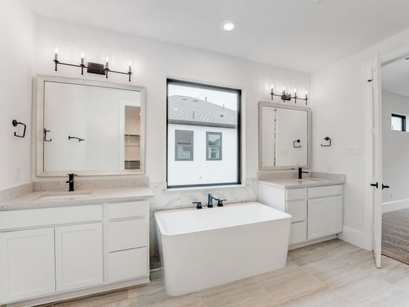 3217 Royal Oaks Hollow Lane, Houston TX 77082