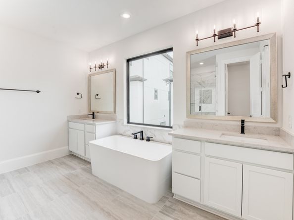 3217 Royal Oaks Hollow Lane, Houston TX 77082