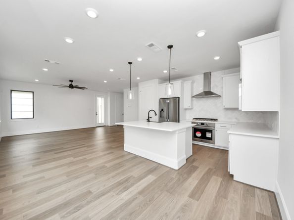 3217 Royal Oaks Hollow Lane, Houston TX 77082