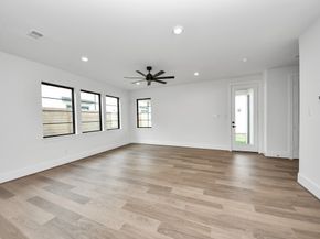 3217 Royal Oaks Hollow Lane, Houston TX 77082