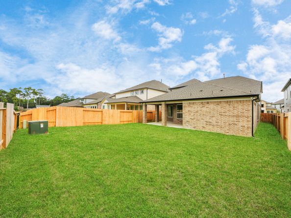 12015 Maple Oak Drive, Houston TX 77066