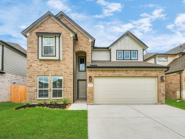 12015 Maple Oak Drive, Houston TX 77066