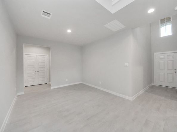 12015 Maple Oak Drive, Houston TX 77066