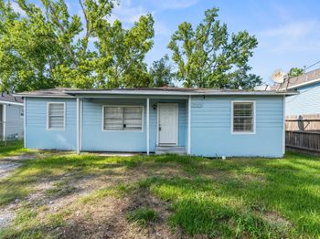 8121 Woodlyn Road