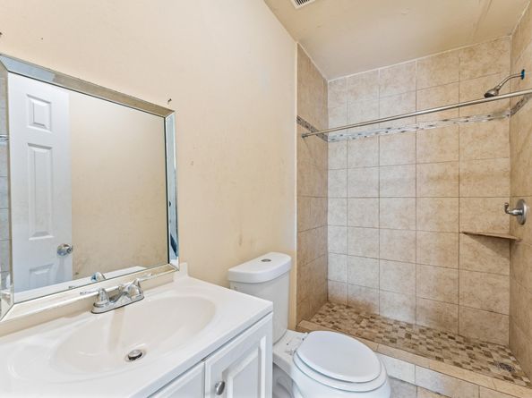 8121 Woodlyn Road, Houston TX 77028