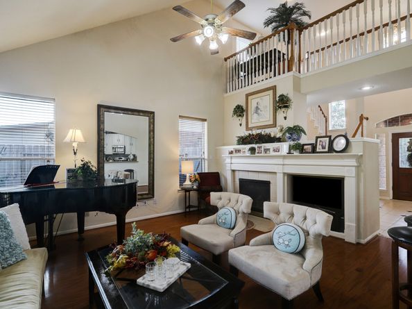 4714 Schiller Park Lane, Sugar Land TX 77479