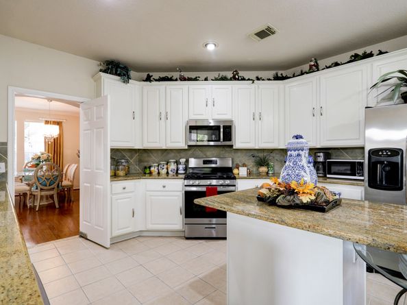 4714 Schiller Park Lane, Sugar Land TX 77479