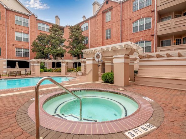 2111 Welch Street B201, Houston TX 77019