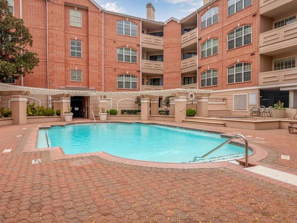 2111 Welch Street B201, Houston TX 77019