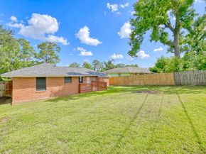 515 Maple Way, Houston TX 77015