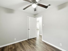 515 Maple Way, Houston TX 77015