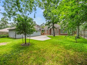 18 S Dragonwood Place, The Woodlands TX 77381