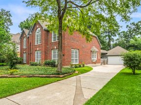 18 S Dragonwood Place, The Woodlands TX 77381