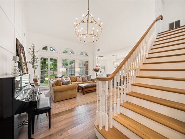 18 S Dragonwood Place, The Woodlands TX 77381