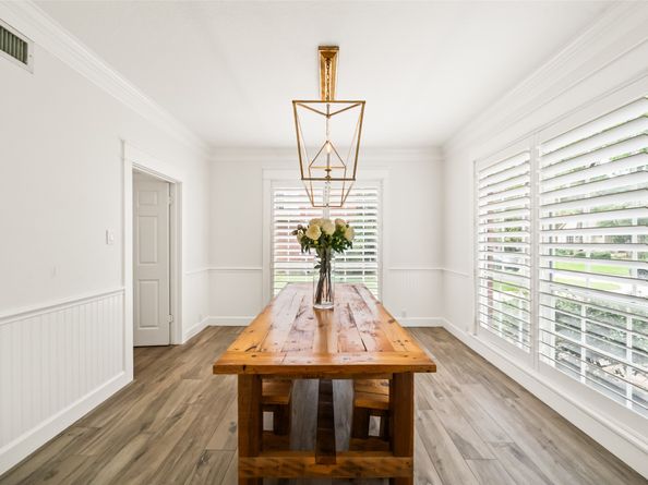18 S Dragonwood Place, The Woodlands TX 77381