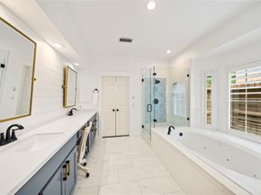 18 S Dragonwood Place, The Woodlands TX 77381