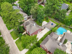 18 S Dragonwood Place, The Woodlands TX 77381
