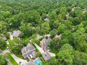 18 S Dragonwood Place, The Woodlands TX 77381