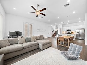 11008 Mikula Drive, Houston TX 77043