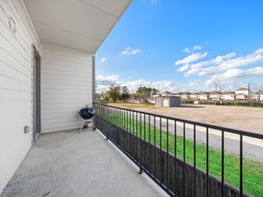 11008 Mikula Drive, Houston TX 77043
