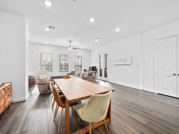 11008 Mikula Drive, Houston TX 77043