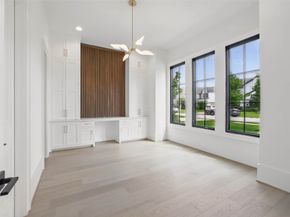 8619 Cedarbrake Drive, Spring Valley Village TX 77055