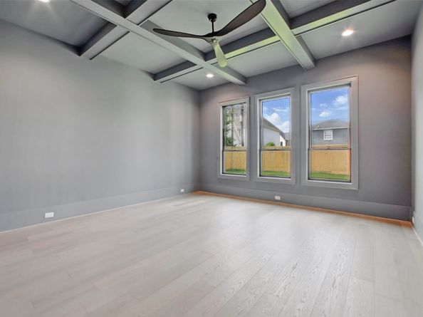 8619 Cedarbrake Drive, Spring Valley Village TX 77055