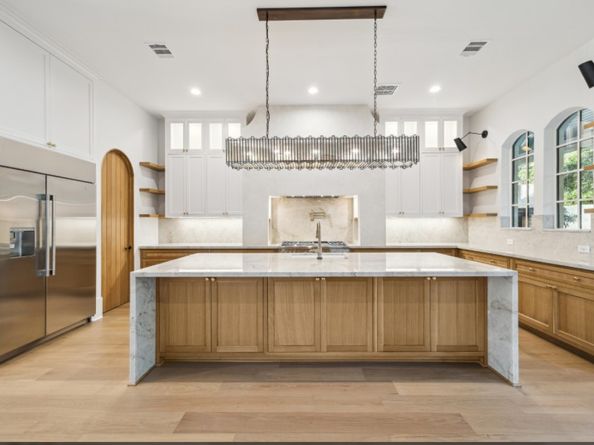8619 Cedarbrake Drive, Spring Valley Village TX 77055