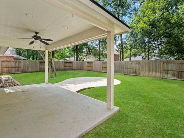 42 Windswept Oaks Place, Conroe TX 77385