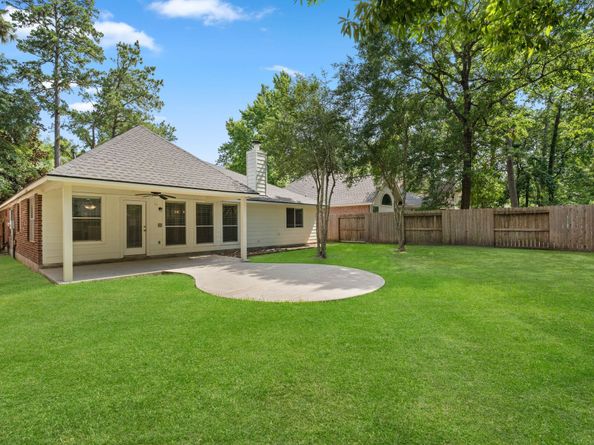 42 Windswept Oaks Place, Conroe TX 77385
