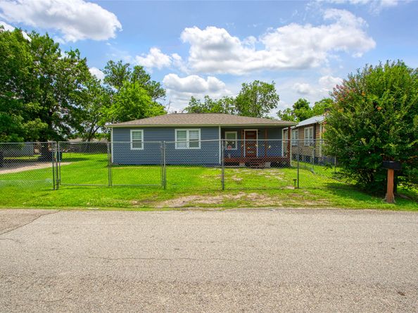 7966 Bonaire Street, Houston TX 77028