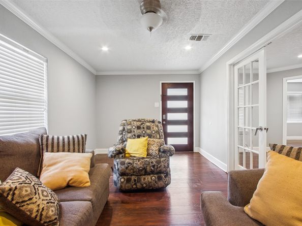 7966 Bonaire Street, Houston TX 77028