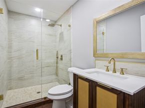 7966 Bonaire Street, Houston TX 77028