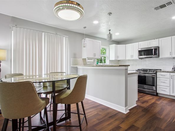 7966 Bonaire Street, Houston TX 77028