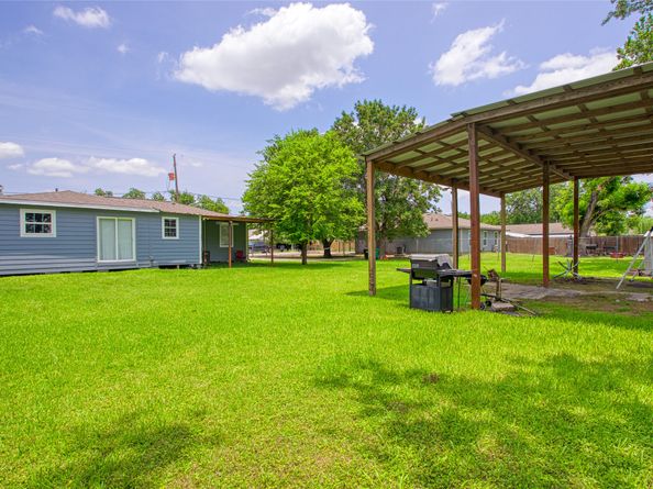 7966 Bonaire Street, Houston TX 77028