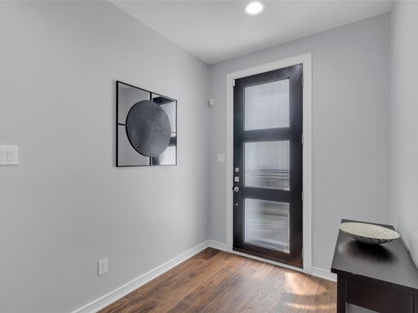 2719 Clay Street, Houston TX 77003