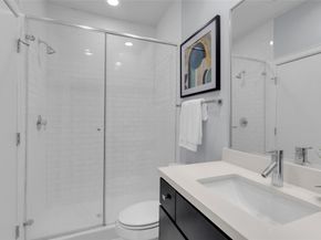 2719 Clay Street, Houston TX 77003