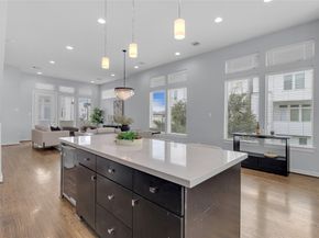 2719 Clay Street, Houston TX 77003