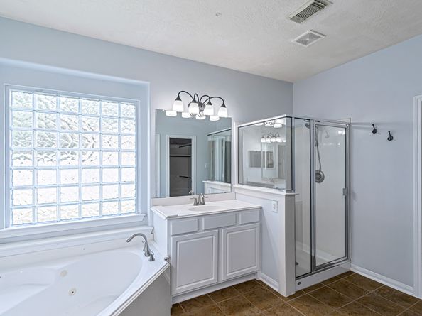 25203 Auburn Terrace Drive, Spring TX 77389