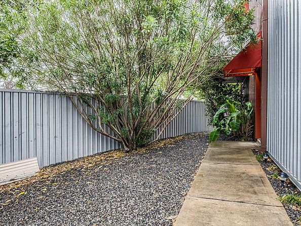 2605 Calumet Street 48, Houston TX 77004