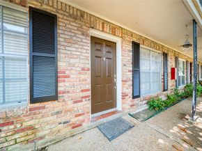 3224 Timmons Lane 157, Houston TX 77027