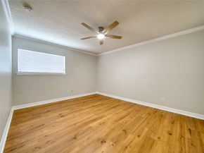 3224 Timmons Lane 157, Houston TX 77027