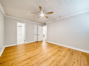 3224 Timmons Lane 157, Houston TX 77027