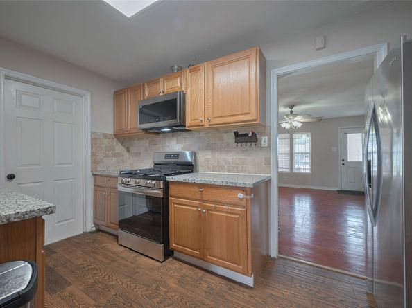 12450 Kathryn Street, Houston TX 77015