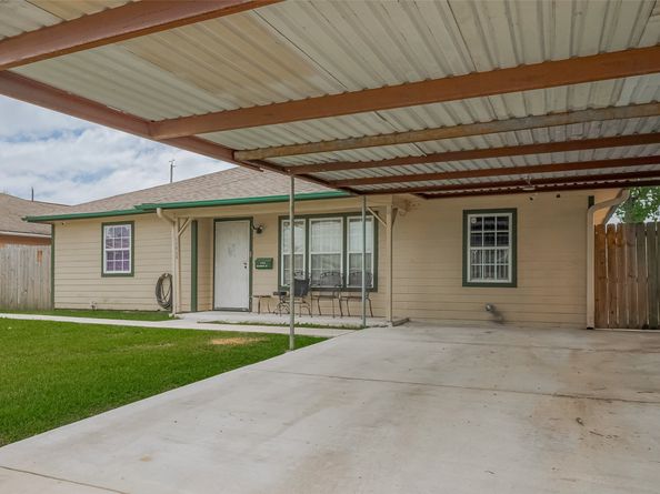 12450 Kathryn Street, Houston TX 77015